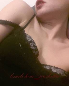 Public Photo of bambolina_scarlatta