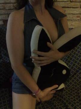 Public Photo of petaloviola