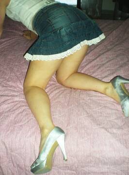 sculacciami sono una bimba cattiva