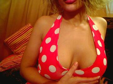 Public Photo of laraXte