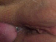 Colata di sperma dalla figa