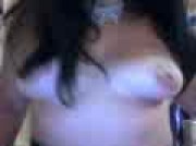 VIENI A VEDERMI MENTRE INTRODUCO DEL GHIACCIO NELLA FIGA QUANTO NE ENTRERA'? MMMMMMM E POI COSA SUCCEDE VIENI A SCOPRIRLO.....